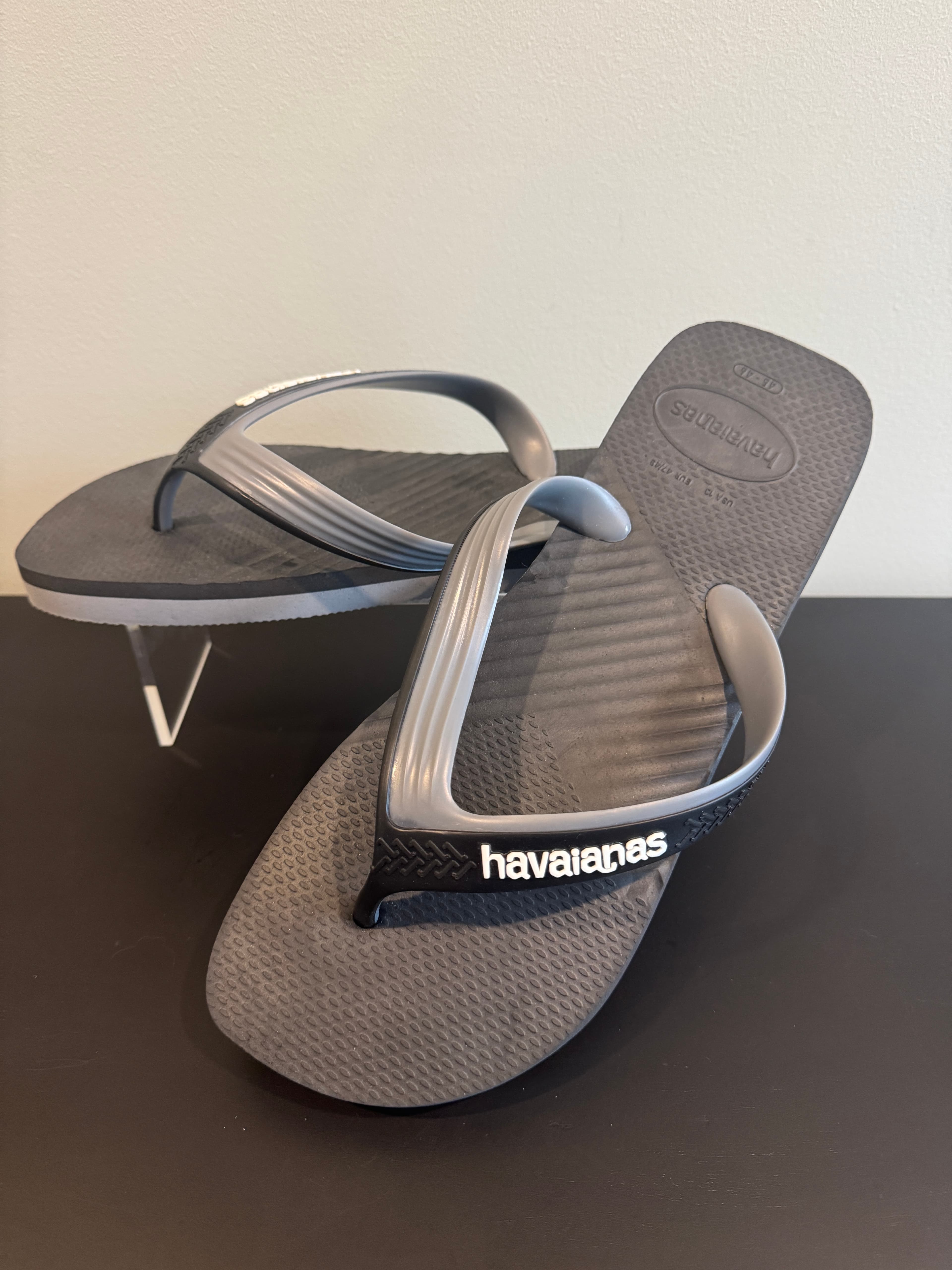 Havaianas Men’s thongs - black and grey 45-46 brand new | never worn